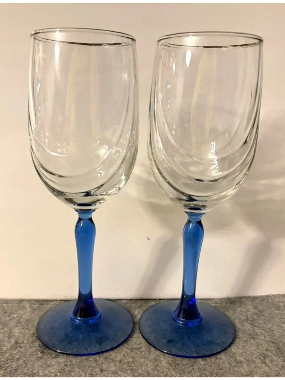 2 Lenox Cobalt Blue Stemmed Wine Glasses w/ Gold Rim  # 3414